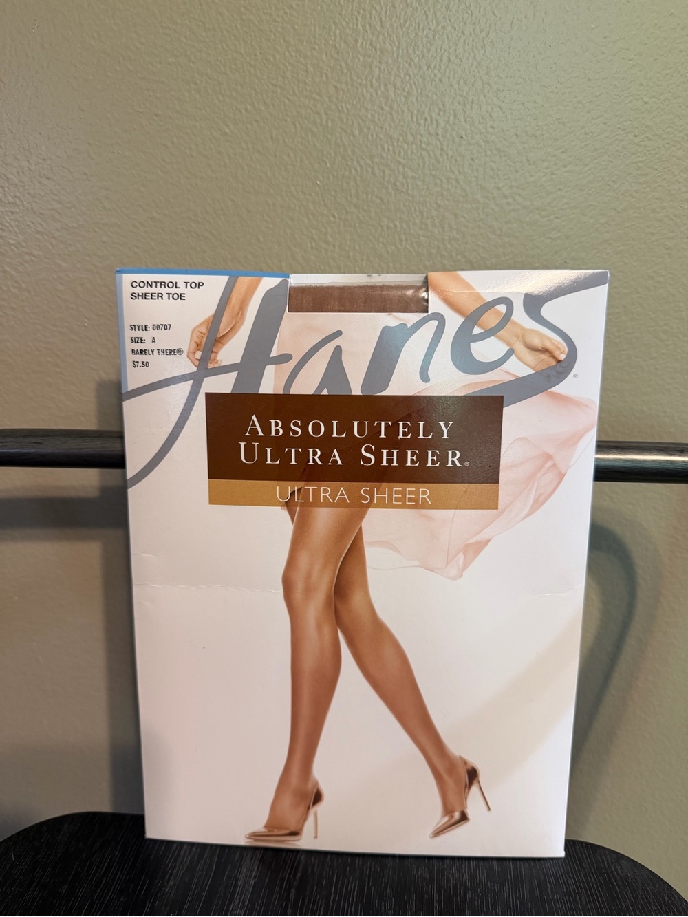 Hanes Absolutely Ultra Sheer Control Top Sheer Toe Hosiery - barely there